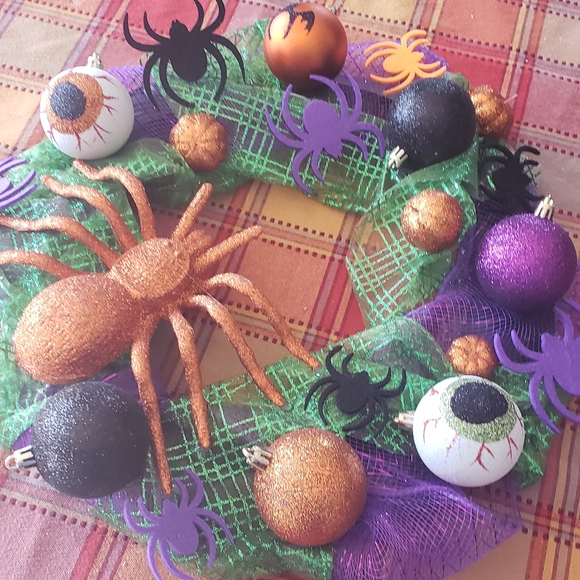 Halloween wreath - Picture 9 of 11